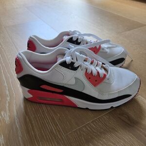 Nike air max sneaker, size 7. White, Black, Pink